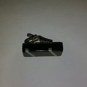 Tie clip